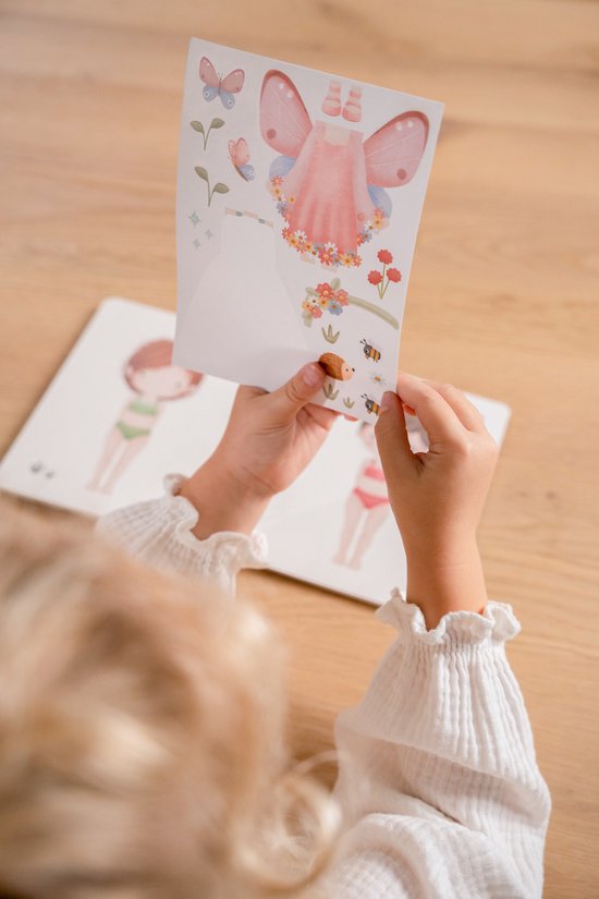 || Little Dutch || Aankleed- en stickerboek Rosa & Friends